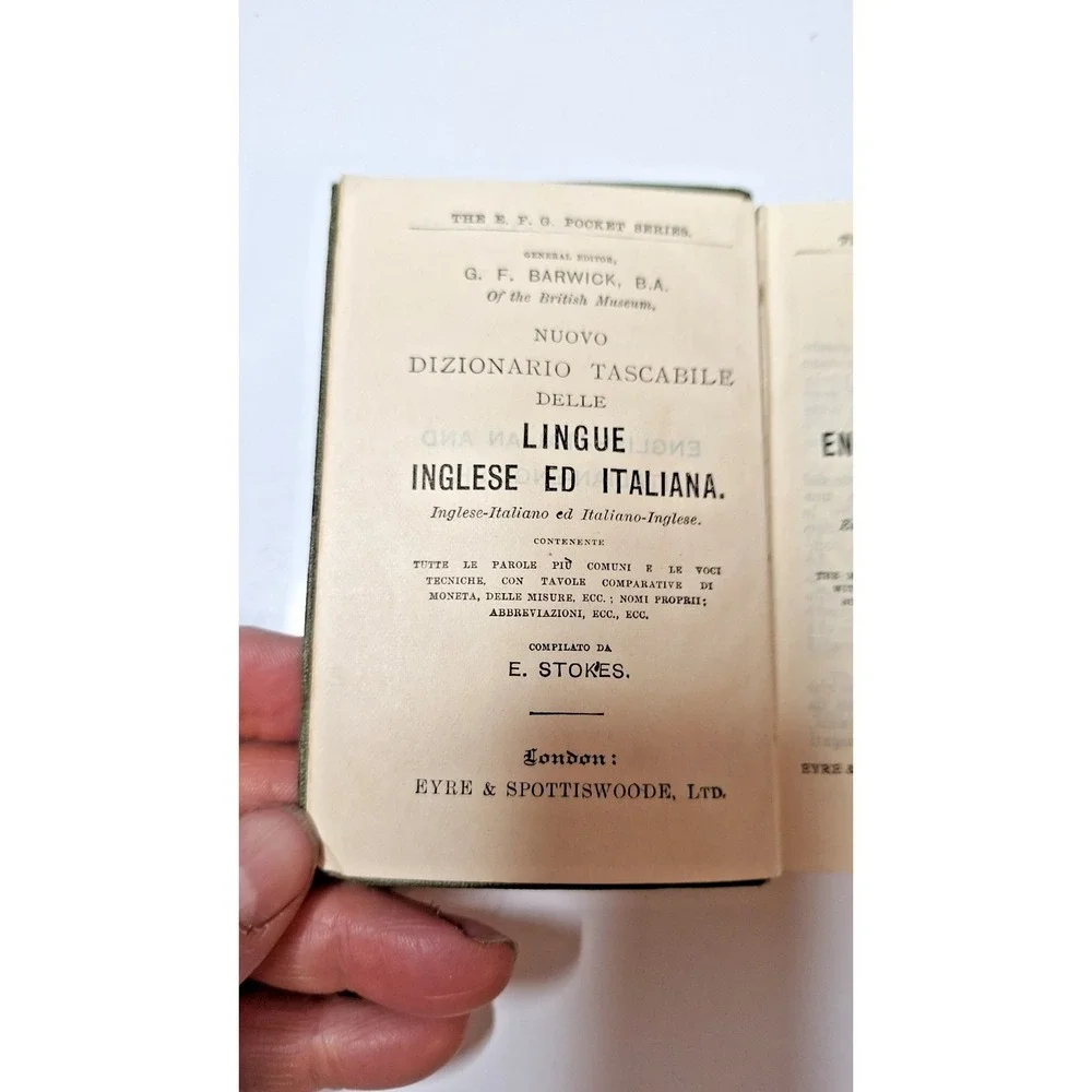 Hardcover Pocket Dictionary,English-Italian/Italian-English, E.F.G.Series